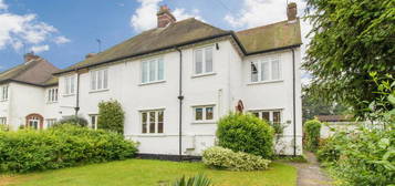 5 bedroom semi-detached house