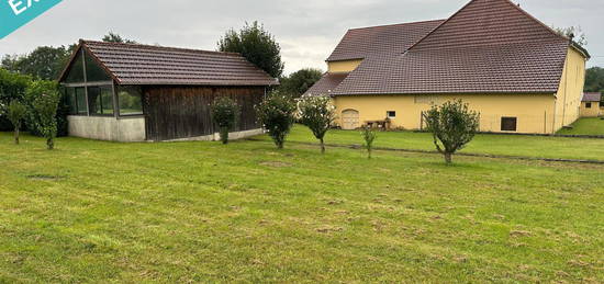 Maison 4 chambres avec dépendances et piscine