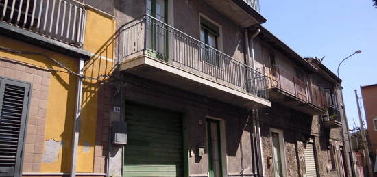 Casa Singola 154 con Terrazza e Garage a Belpasso