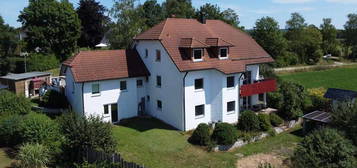 Familienidyll mit Panoramablick! 
Großzügiges & naturnahes Zweifamilienhaus,

 Pilsach - Dietk...