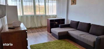 Apartament 3 camere de inchiriat