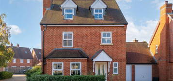 4 bed detached house for sale