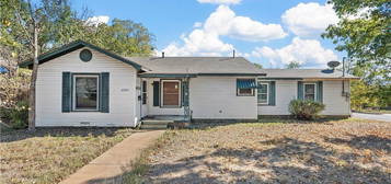 2924 Cole Ave, Waco, TX 76707