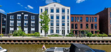 Waadse Poldergracht 8