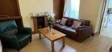 4 bedroom terraced house to rent