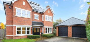 5 bedroom detached house to rent