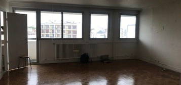 Appartement  à louer, 3 pièces, 2 chambres, 75 m²