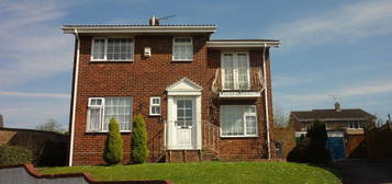 4 bed detached house to rent