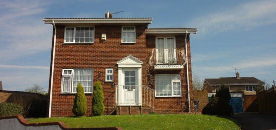 Detached house to rent in Freshfield Gardens, Waterlooville, Hampshire PO7