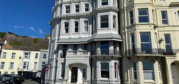 Flat to rent in Marina, St. Leonards-On-Sea TN38