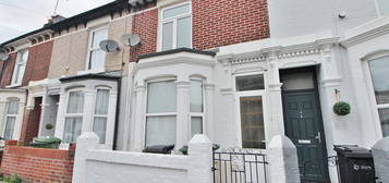 2 bed terraced house to rent