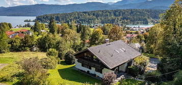 großzügiges & renovierungsbedürftiges Einfamilienhaus mit Seeblick am Walchensee!