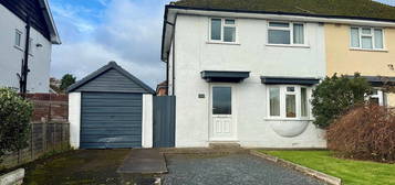 3 bed semi-detached house for sale