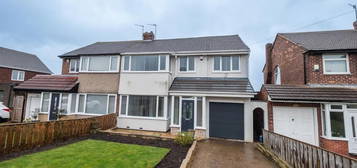 5 bedroom semi-detached house to rent