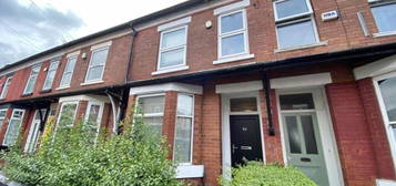 6 bedroom terraced house