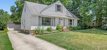 4435 Greenway Rd, Cleveland, OH 44121
