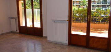 Appartement Mandelieu 2/3 pièces de 65 m² avec garage et cave