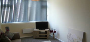 Flat to rent in Kingsgate Flats, Town Centre, Doncaster DN1