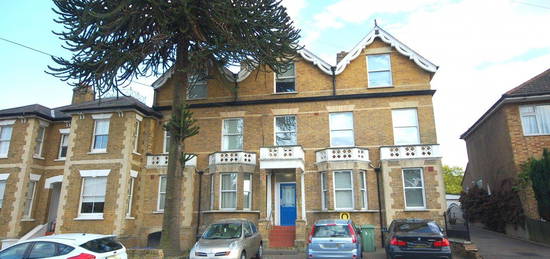 2 bed flat to rent