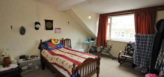 1 bedroom detached house