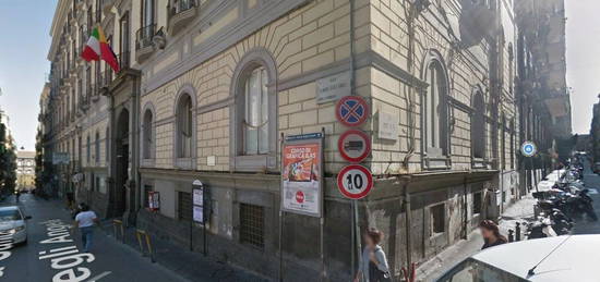 Appartamento all'asta piazza Santa Maria degli Angeli a Pizzofalcone  1, Napoli