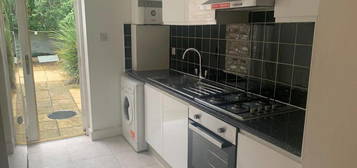 1 bedroom ground floor flat to rent