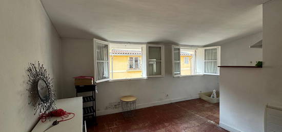 Aix centre -type 2 - 169 000 euros