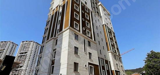 YAKACIK NINOVA PARK RESIDENCE SİTESİ'NDE SATILIK 2+1 DAİRE