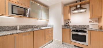 Flat to rent in Ginger Apartments, 1 Cayenne Court SE1