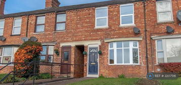 3 bedroom terraced house