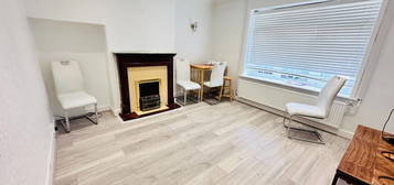 Room to rent in Kenilworth Drive, Borehamwood WD6