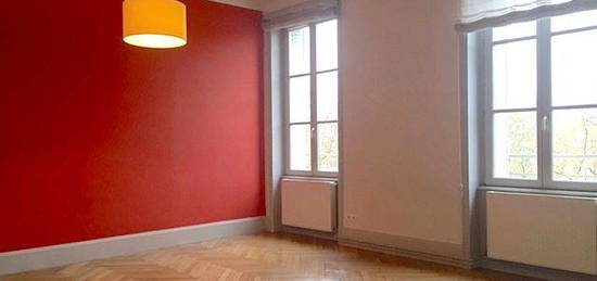 Appartement 2 pièces 63 m²