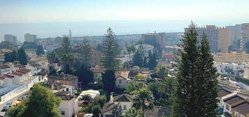 Alquiler de Piso en avenida Benalmádena, 51