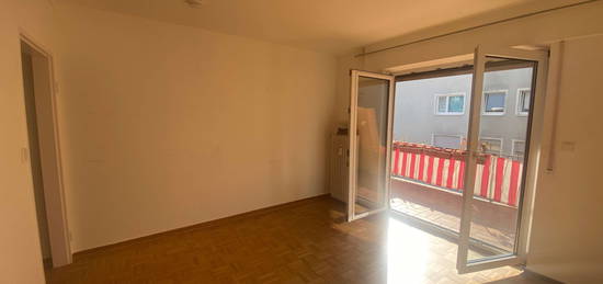 1-Zimmerwohnung mit großem Balkon!