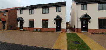 3 bedroom semi-detached house