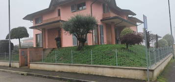 Villa in vendita in via Gioacchino Rossini