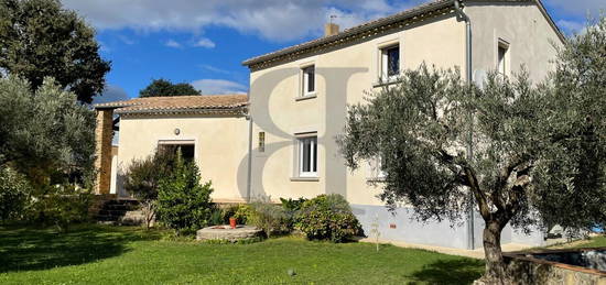 Vente villa 7 pièces 205 m²