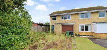 3 bedroom semi-detached house for sale