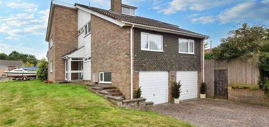 4 bed detached house for sale