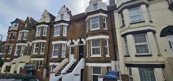 Maisonette to rent in Albert Road, Dover CT16