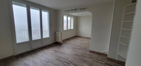 Appartement  à louer, 2 pièces, 1 chambre, 50 m²