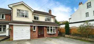 5 bedroom detached house for sale