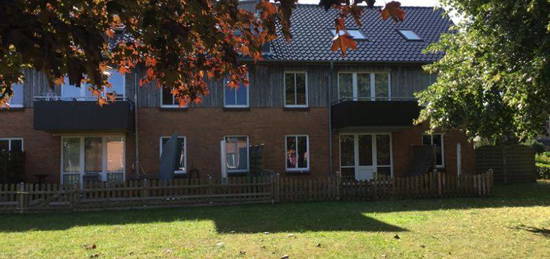 2 Zimmer-Wohnung mit Balkon und EBK in ruhiger Wohnlage in Schuby bei Schleswig.