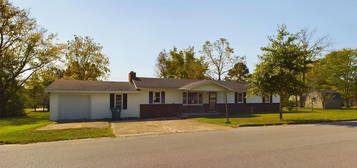 815 Highland Street, Cabool, MO 65689