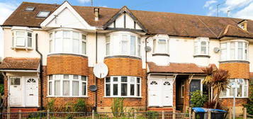 Maisonette for sale in Northview Crescent, London NW10