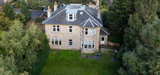 3 bed flat for sale