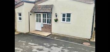 Bungalow to rent in Hartley Court, Frome BA11