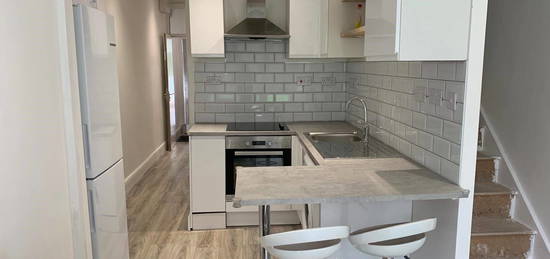 3 bed flat to rent