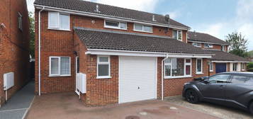 3 bed semi-detached house for sale