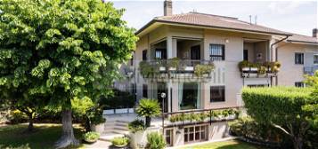 Villa in vendita in via Ernesto Basile